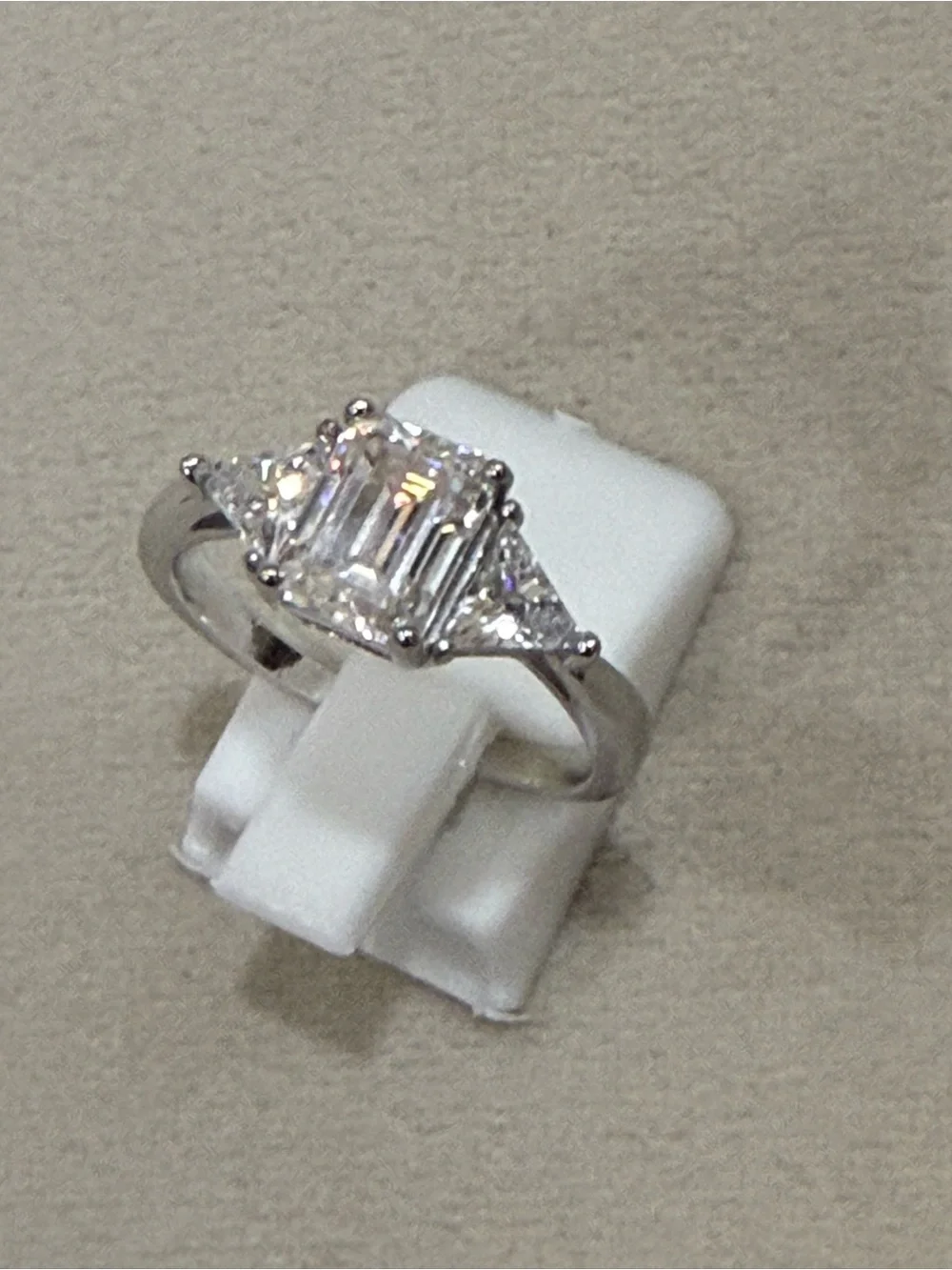 N/A sparkling white